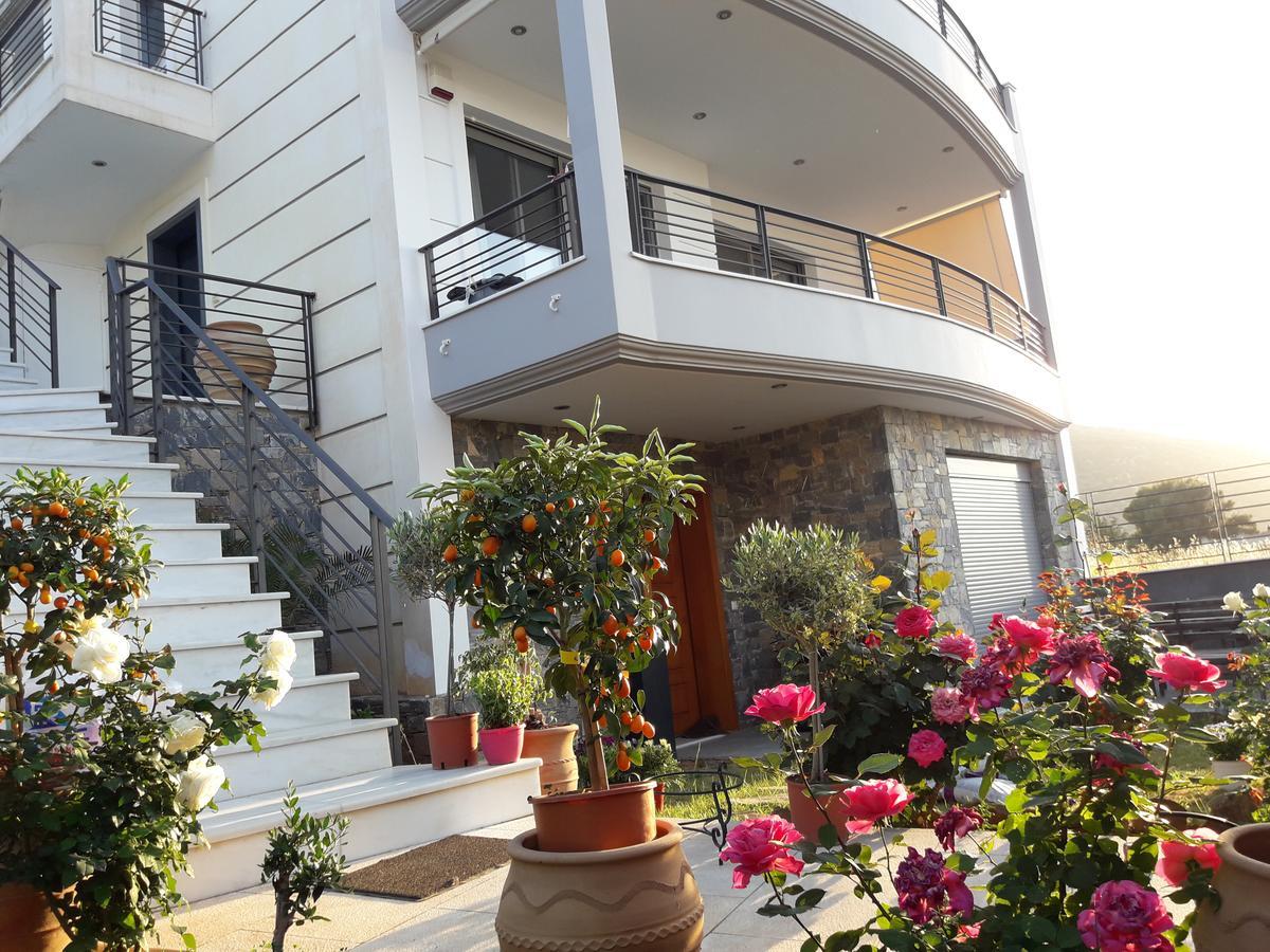 Ferienwohnung Luxurious House Near The Sea Pórto Ráfti Exterior foto